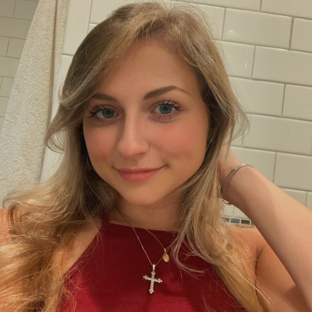 Meet your Posher, Ashley